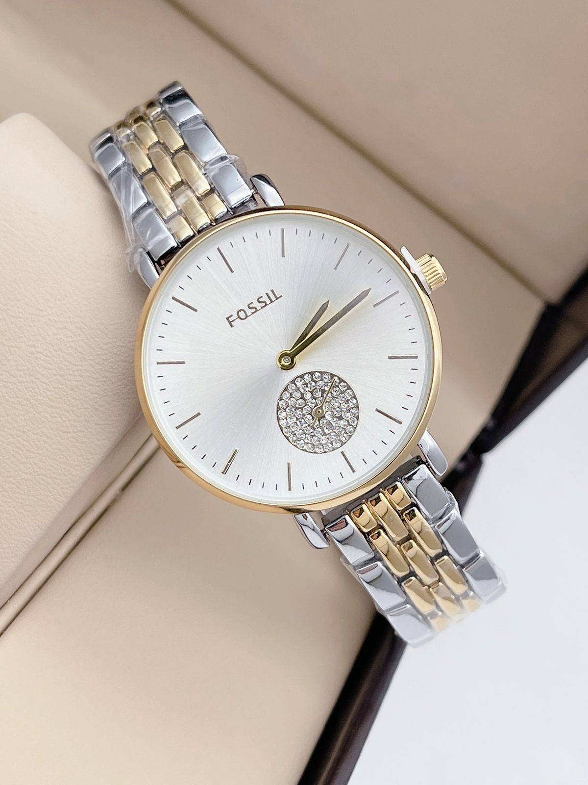 Women's Quartz Watch with Stainless Steel Strap, Multicolor Perfect for gifting ES-4628