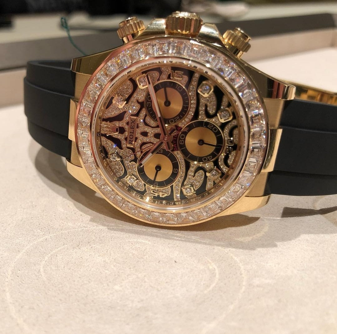 Cosmograph Daytona Chronograph Quartz Men's Watch With Diamond, Rose Gold Color Case And Designer Dial