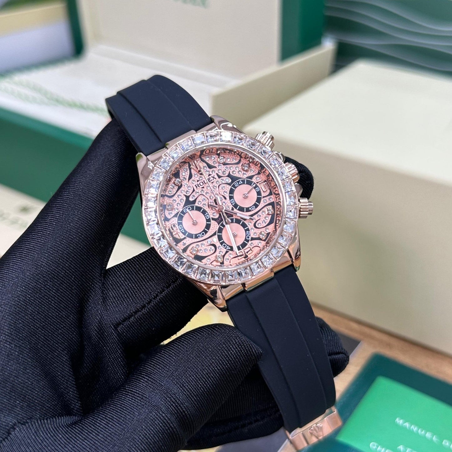 Cosmograph Daytona Chronograph Quartz Men's Watch With Diamond, Rose Gold Color Case And Designer Dial