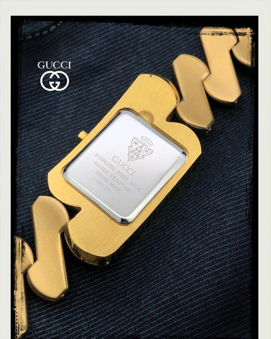 Zigzag Wrist Watches With Diamond Case For Couples Gold Color Strap And Black Dial Watch For Couple-Best Gift watch For Couples GC-5299